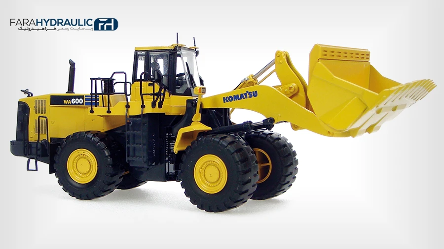 لودر کوماتسو 600